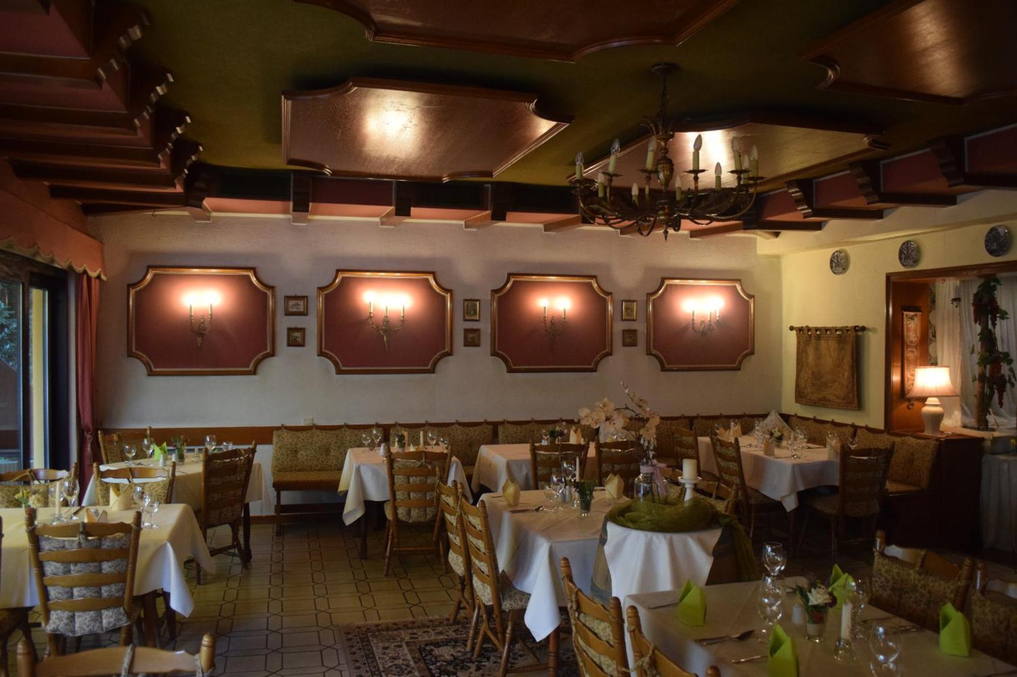 Alte Dorfschaenke Hotel Kinderbeuern ภายนอก รูปภาพ